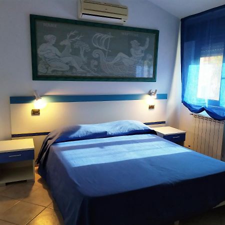 B&B Luna Blu Carbonia Buitenkant foto