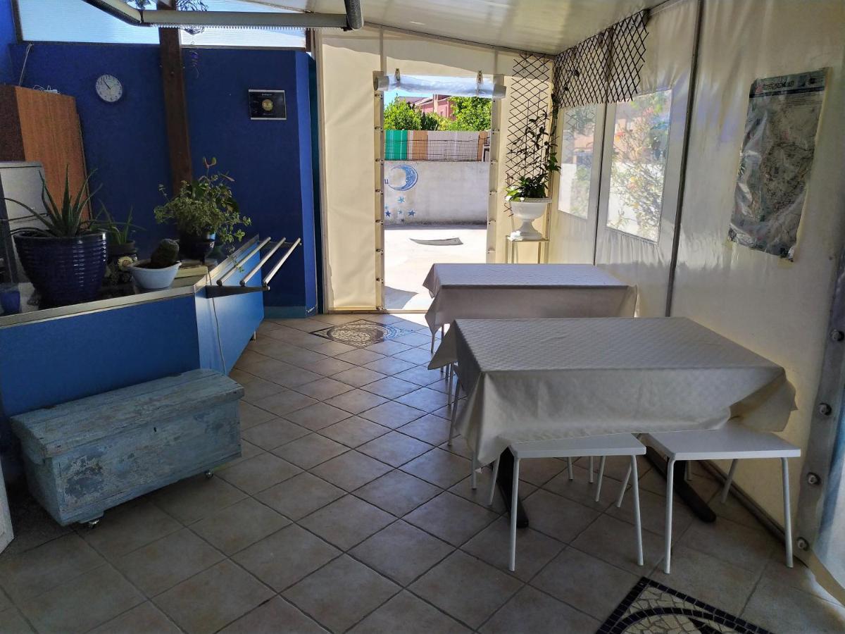 B&B Luna Blu Carbonia Buitenkant foto