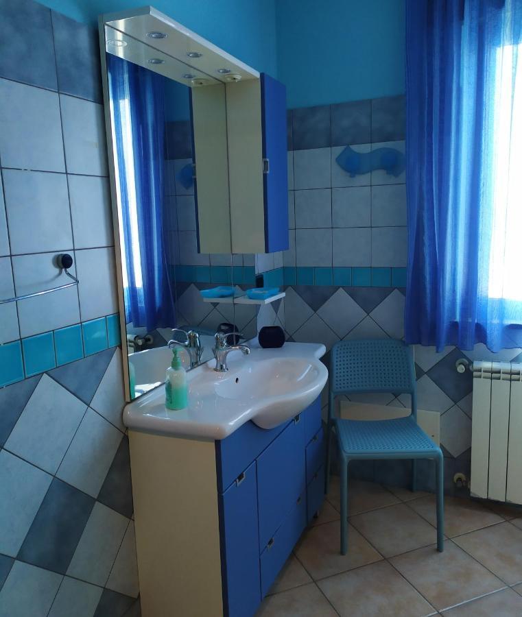B&B Luna Blu Carbonia Buitenkant foto